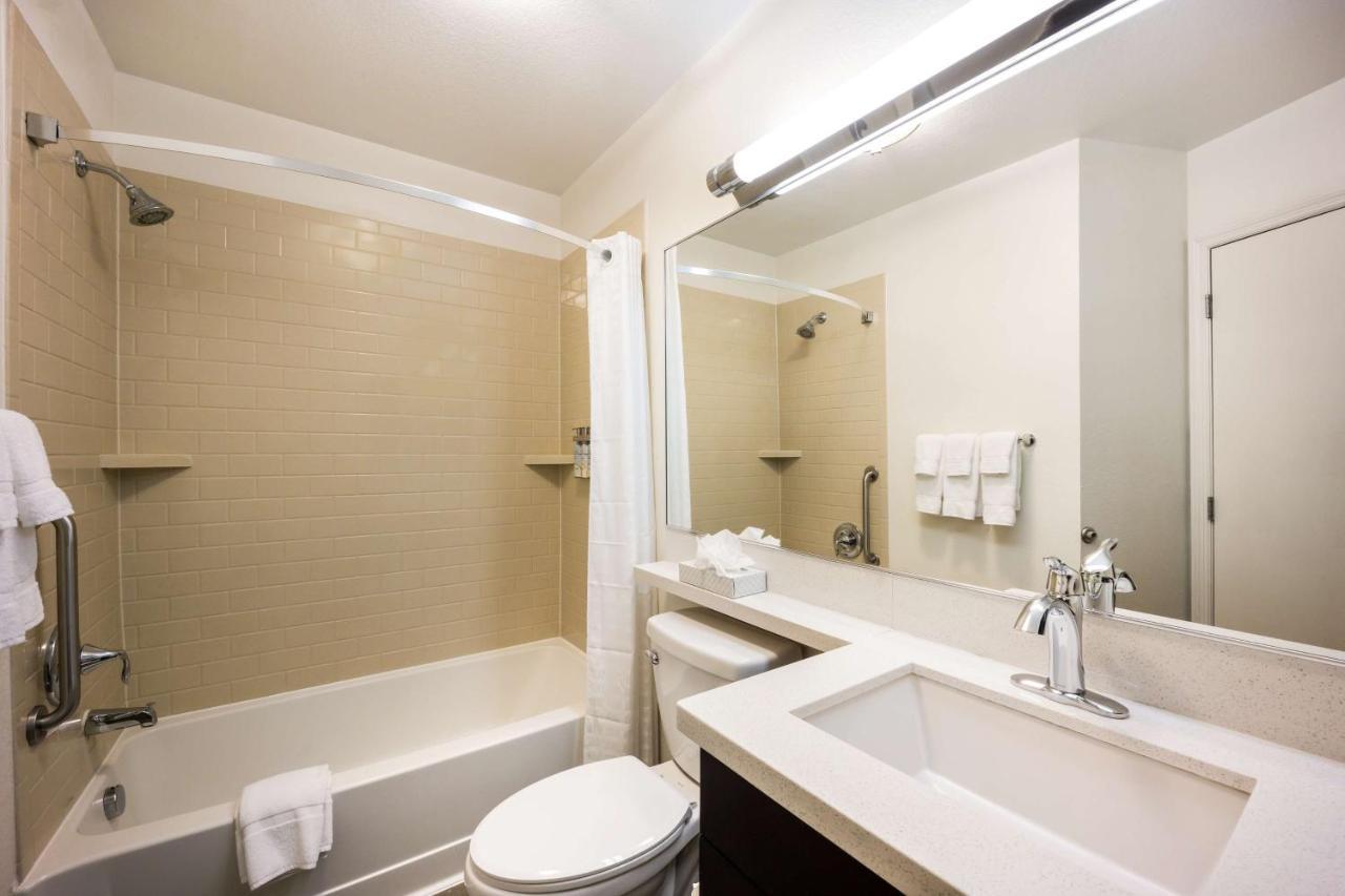 Sonesta Simply Suites St Louis Earth City Экстерьер фото